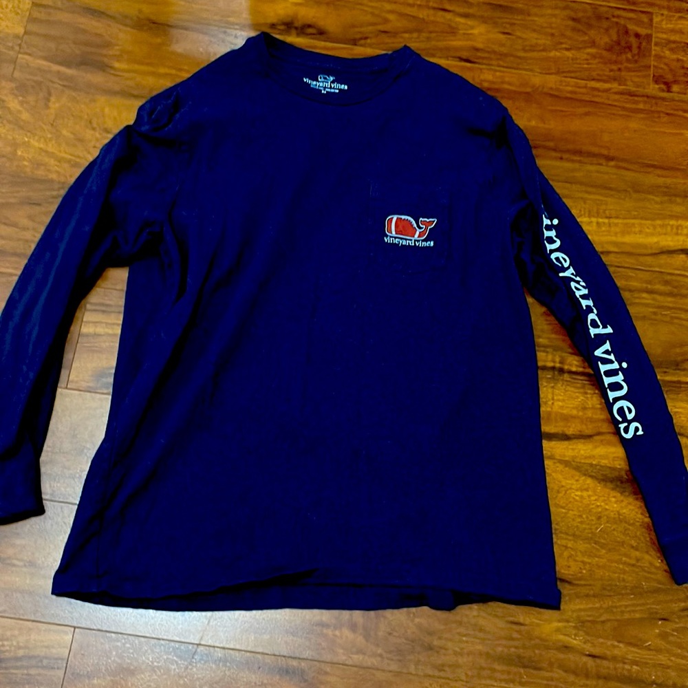 vineyard vines tshirt